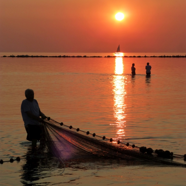 Ritorna l’antica pesca “alla tratta”